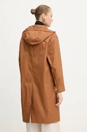 WOMEN OVERCOAT
