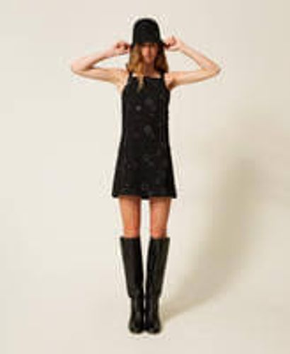 Bouclé short dress with embroidery