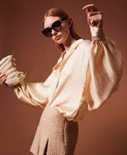 Bouclé miniskirt with sequins