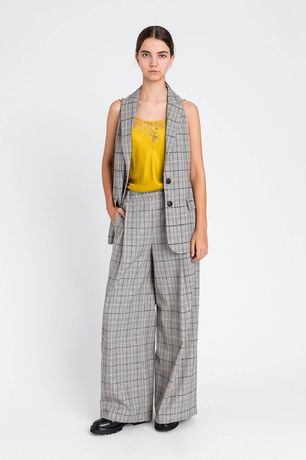 WOMEN GILET