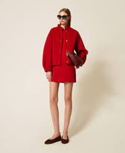 Short crêpe cady dress with Oval T chain