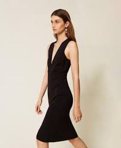 Sleeveless knit midi dress with Oval T