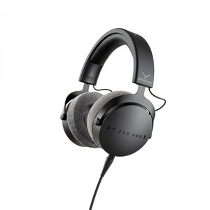 אוזניות ‏חוטיות Beyerdynamic DT 700 PRO X