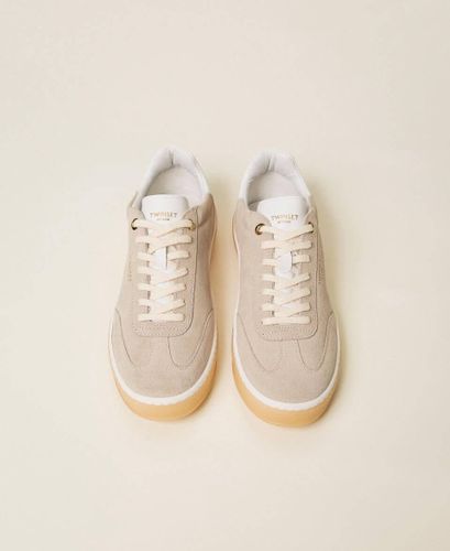 Suede trainers