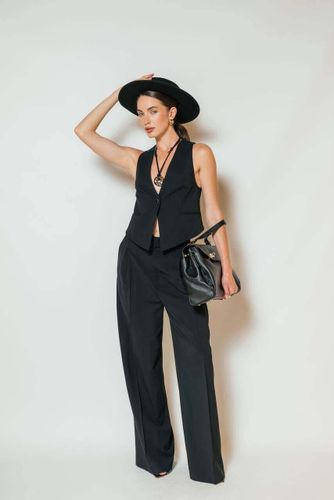 WOMEN TROUSERS