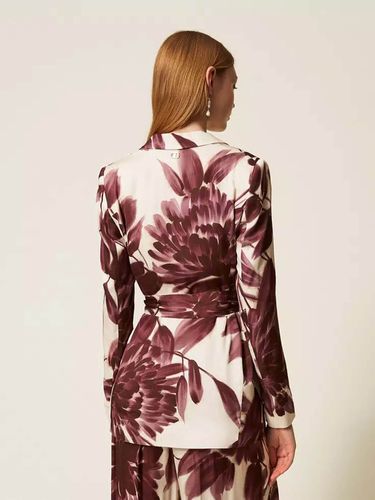 Blazer with floral print