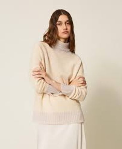Cashmere blend turtleneck jumper with lurex