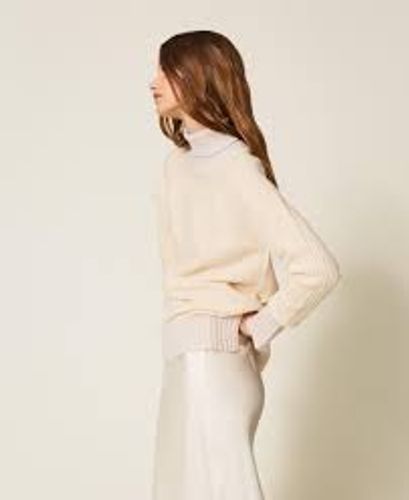 Cashmere blend turtleneck jumper with lurex