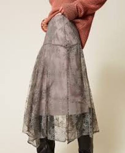 Long lace skirt