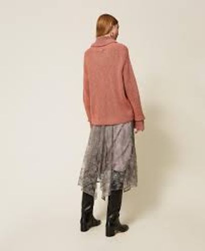 Long lace skirt