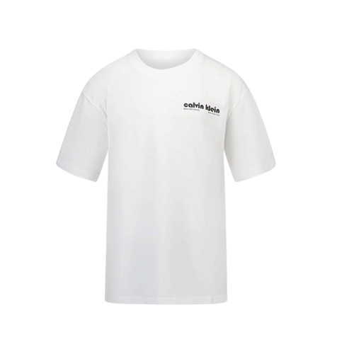 חולצה CALVIN KLEIN מידות 4-16 לילדים בגוון לבן עם לוגו