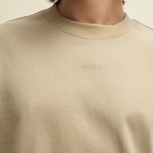 חולצה HUGO מידות S-XXL לגברים בגוון חול