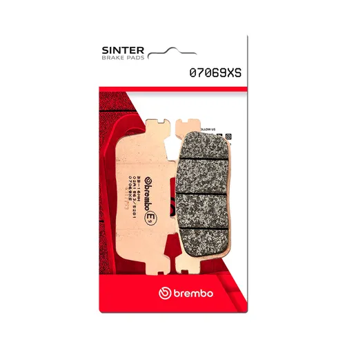 רפידות בלם אופנוע ברמבו XS דגם 07069XS מתרכובת סינטר איכותית, מיועדות לסקוטרים ומקסי-סקוטרים עם תקן בטיחות ECE-R90 ואיכות OE מקורית