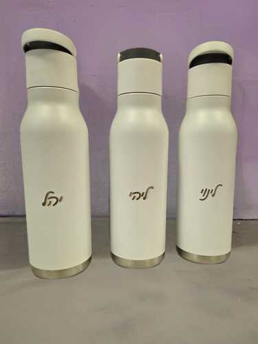בקבוק תרמי נירוסטה חם/קר עם קש סיליקון - 650 מ