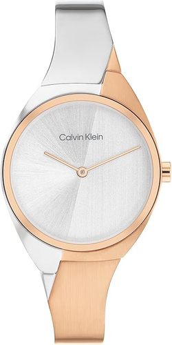 Calvin Klein 25200237 סדרה חדשה לנשים צורת צמיד מושלם