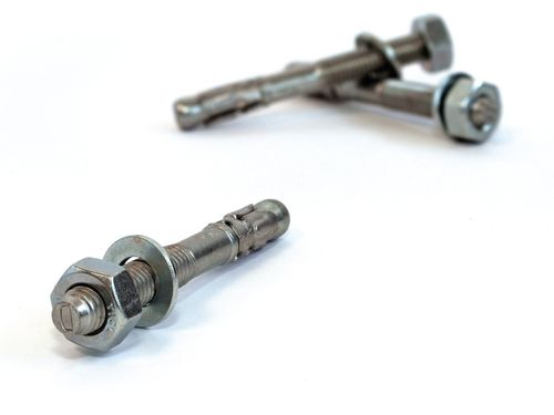 מיתד חץ SPIT FIX Z XTREM - עוגן מתקדם לעומסים כבדים עם אישור ETA לבטון סדוק ולא סדוק, מתאים לקונסטרוקציות פלדה ויישומים סיסמיים