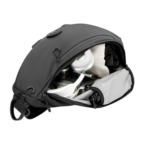 התיק Kaelion™ Max מבית כאמל מאונטיין – נפח ‎10‎ ליטר, מתאים לאייפד ‎13‎ אינץ'