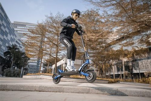  קורקינט חשמלי Kaabo Mantis X דגם 2025 