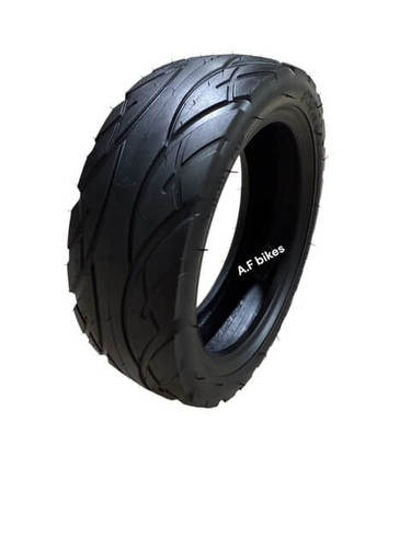 צמיג לקורקינט מידה 9X3.00-6