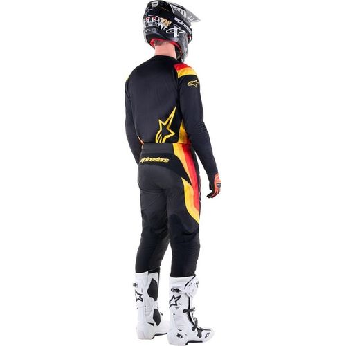 חליפת רכיבה אלפינסטארס שחור/ אדום/ צהוב – ALPINESTARS FLUID CORSA