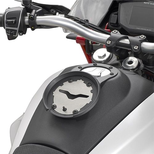 תפס למכסה מיכל דלק KAPPA MOTO GUZZI V85 TT 19-24