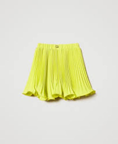 Pleated crêpe de Chine short skirt