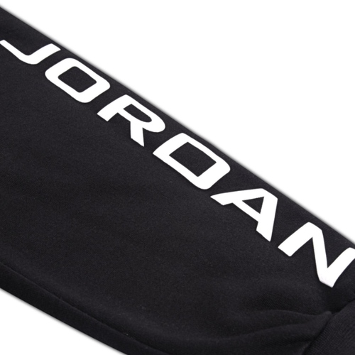 חליפה JORDAN מידות 2-7 לילדים בגוון שחור עם כיתוב