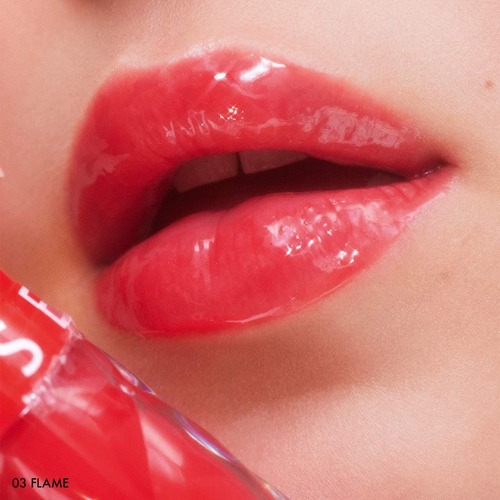 גלוס אדום אש ספורה קולקשן SEPHORA COLLECTION  Outrageous Plump Intense Hydrating Lip Gloss