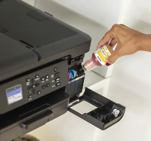 מדפסת דיו צבעונית אלחוטית משולבת 3 ב-1 Brother Tankbenefit DCP-T780DW