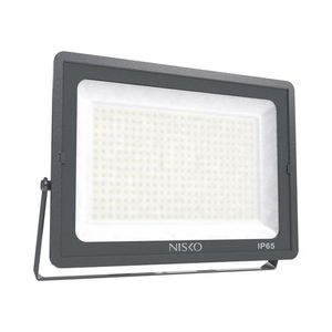 פנס הצפה שחור CONARD 300W IP65 אור קר Nisko 
