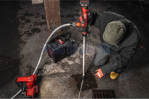 סט משאבה להעברה הוצאה ויניקת מים Milwaukee M12 Hydropass כולל סוללה ומטען מהיר