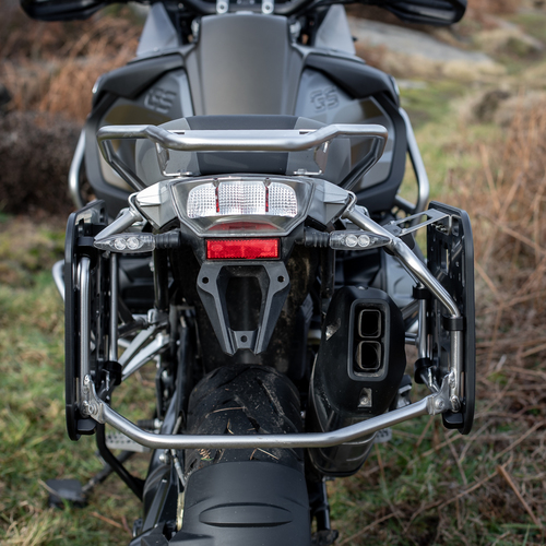מתקן צד לארגזים לאופנועי ב.מ.ו - GIVI TREKKER &OUTBACK CAM SIDE BMW GS 1200
