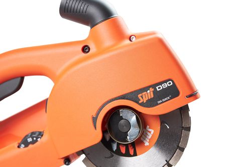 מחרצת קיר SPIT D90 811245 - מחרצת חשמלית מקצועית 2500W עם דיסקי יהלום לחריצת בטון ועבודה ללא אבק