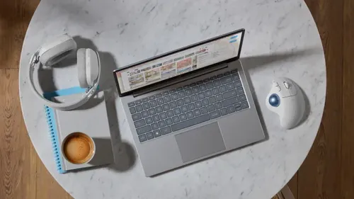 עכבר אלחוטי עם כדור עקיבה בעל צורה ארגונומית דגם Ergo M575S מבית Logitech לוגיטק