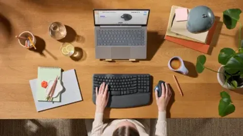 עכבר אלחוטי עם כדור עקיבה בעל צורה ארגונומית דגם Ergo M575S מבית Logitech לוגיטק