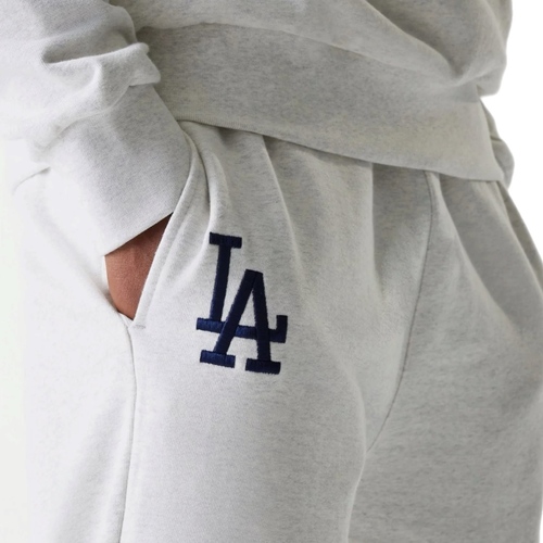 חליפה NEW ERA מידות S-XL לנשים בגוון לבן