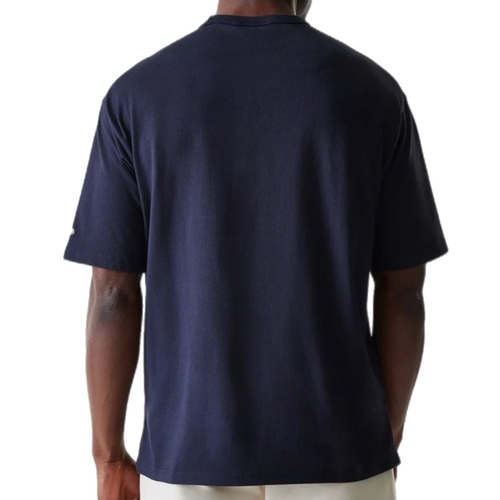 חולצה NEW ERA מידות S-XL לגברים בגוון נייבי עם הדפס