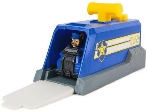 מתקן שיגור עם רכב ודמות צ'ייס מפרץ ההרפתקאות