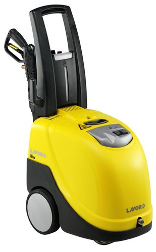 מכונת שטיפה 145BAR מים חמים/קרים RIO-1108 מבית LAVOR