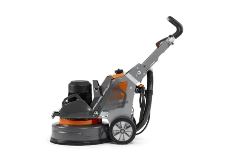 מלטשת בטון פלנטרית HUSQVARNA PG5 דגם 970 60 31-04 עם 3 דיסקיות ליטוש, מערכת קירור ערפל ועיצוב מרכב מפוצל לעבודות ליטוש מקצועיות.