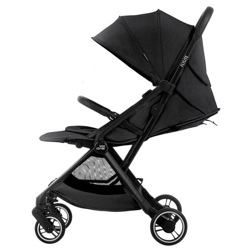 Britax Flylite – טיולון קליל וקומפקטי עם קיפול ביד אחת (שחור)