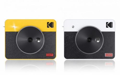 מצלמה עם פיתוח תמונות מיידי