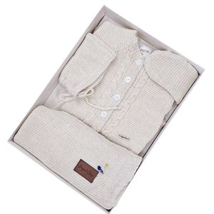 מארז חליפה ושמיכה סרוגה המתנה המושלמת ליולדת - מוקה