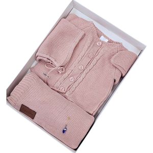 מארז חליפה ושמיכה סרוגה המתנה המושלמת ליולדת - ורוד עתיק