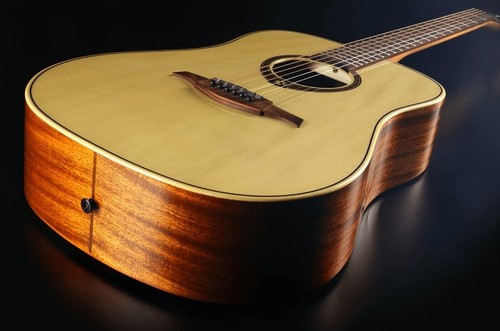 זוית נוספת Lag T88D  Acoustic Guitar