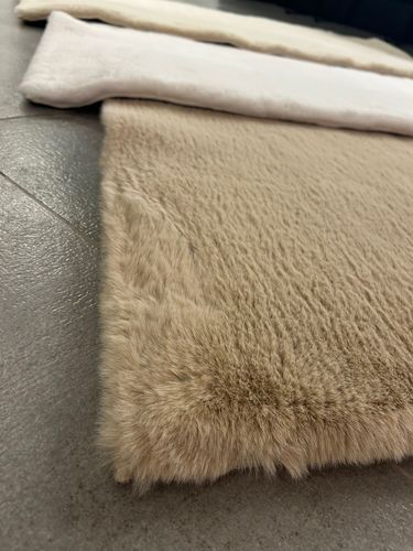 שטיח פרוותי רך ונעים דגם MINK במידה 200x300 ס
