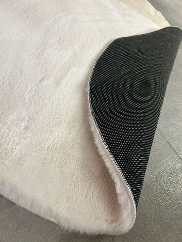 שטיח פרווה דגם MINK בגודל 200x300 ס