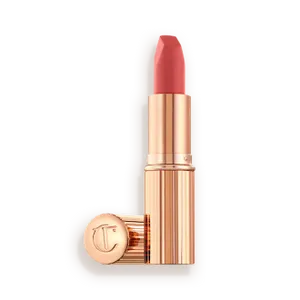 שפתון מט של שרלוט Charlotte Tilbury MATTE REVOLUTION Lipstick
