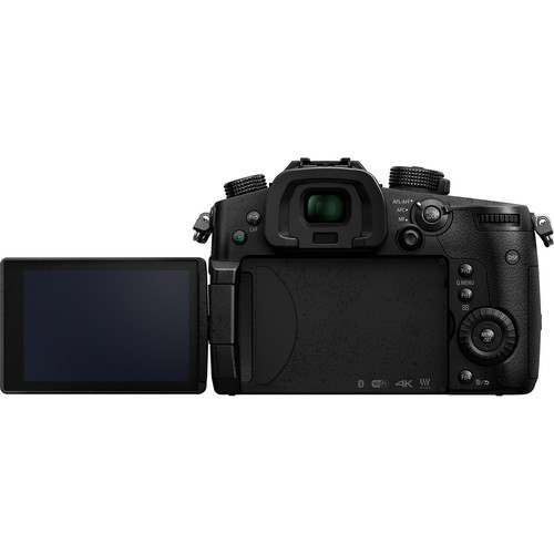 מצלמה ללא מראה Panasonic DMC-GH5 Body 