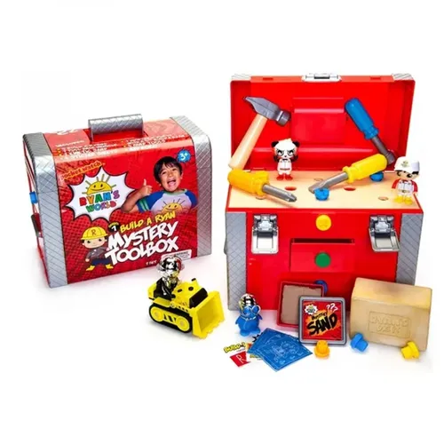 ארגז כלים וסודות עולמו של ריאן עם שלל כלים והפתעות